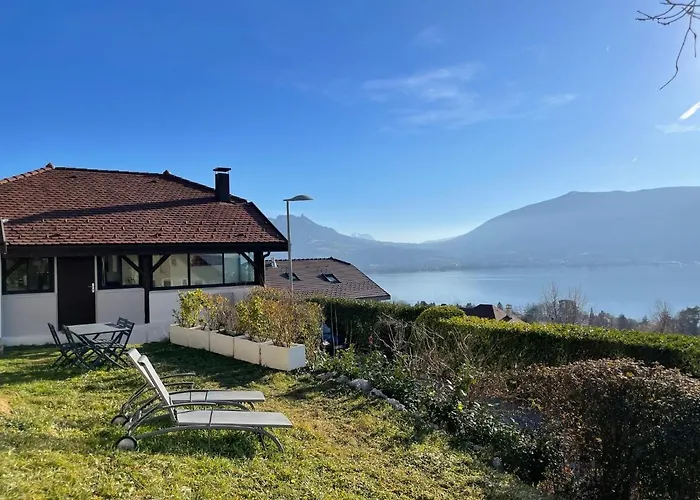 Maisonnette vue panoramique lac d\'Annecy